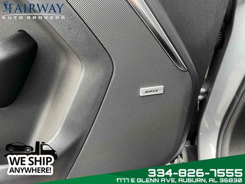 Used 2025 GMC Yukon XL Denali w/ Denali Reserve Package AWD/4WD image 18