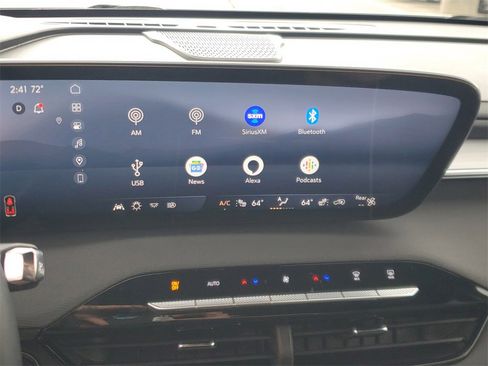 Used 2025 Buick Enclave Preferred image 25