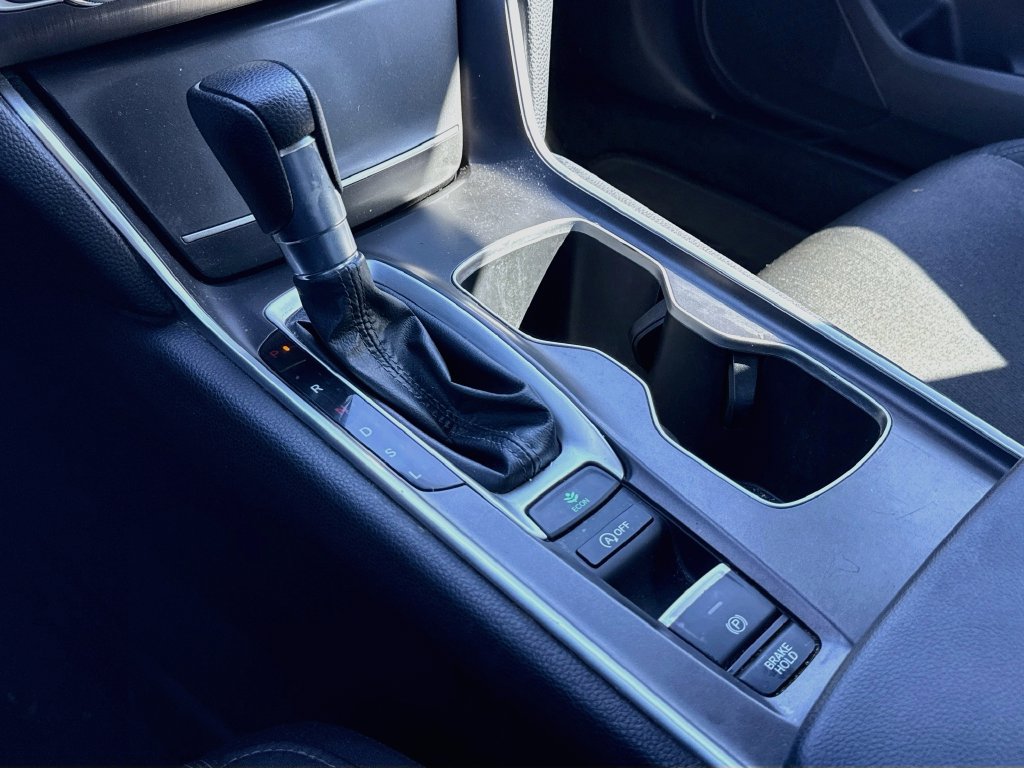 Used 2022 Honda Accord LX image 29