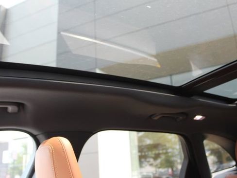 New 2026 Jaguar F-PACE R-Dynamic S image 20