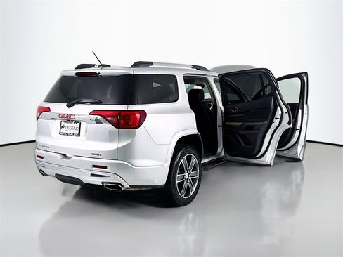 Used 2019 GMC Acadia Denali image 33