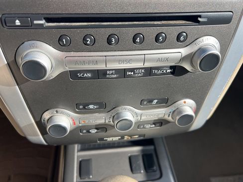 Used 2011 Nissan Murano SV image 20