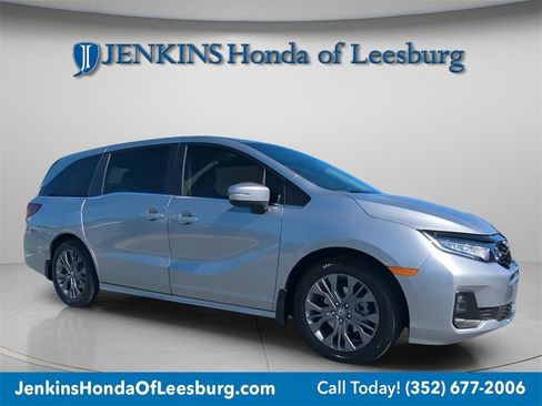New 2026 Honda Odyssey Touring image 1