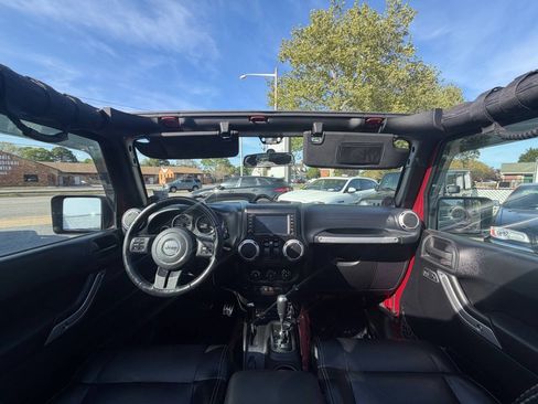 Used 2012 Jeep Wrangler Sahara w/ Dual Top Group AWD/4WD image 35