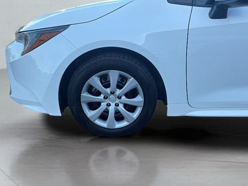 Used 2020 Toyota Corolla LE FWD image 23
