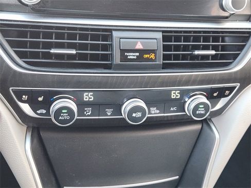 Certified 2019 Honda Accord Touring image 26