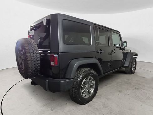 Used 2015 Jeep Wrangler Unlimited Rubicon w/ Connectivity Group AWD/4WD image 5