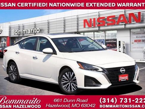 Certified 2025 Nissan Altima 2.5 SV w/ SV Premium Package FWD image 1