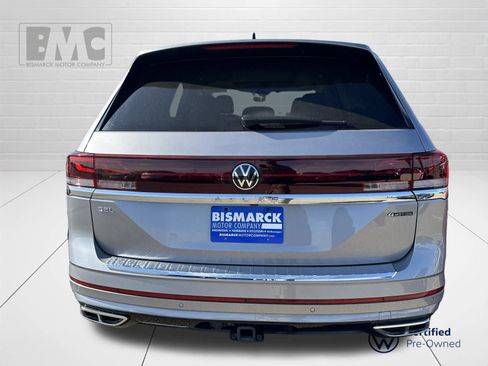 Certified 2024 Volkswagen Atlas SEL Premium R-Line image 6