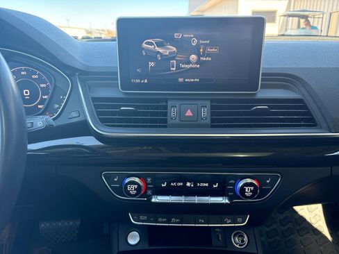 Used 2018 Audi Q5 Prestige w/ Prestige Package image 18
