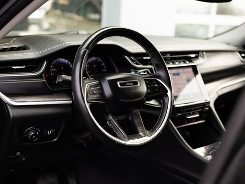 Used 2021 Jeep Grand Cherokee L Limited image 11