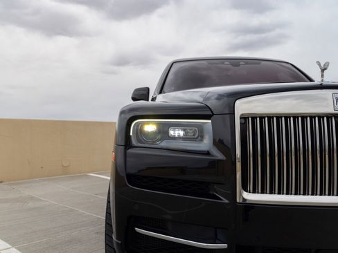 Used 2021 Rolls-Royce Cullinan image 16