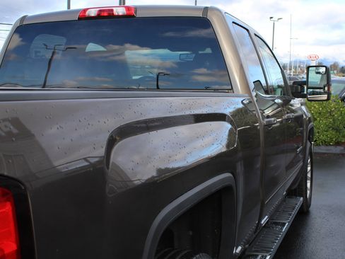 Used 2015 GMC Sierra 1500 SLE image 19