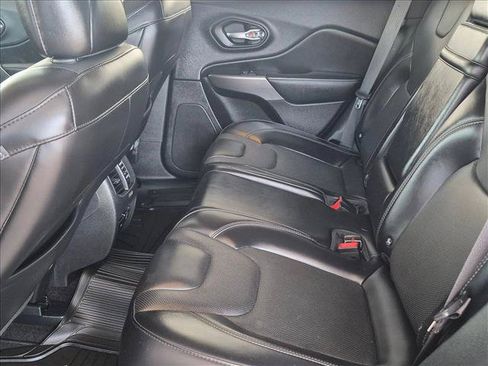 Used 2019 Jeep Cherokee Limited AWD/4WD image 19