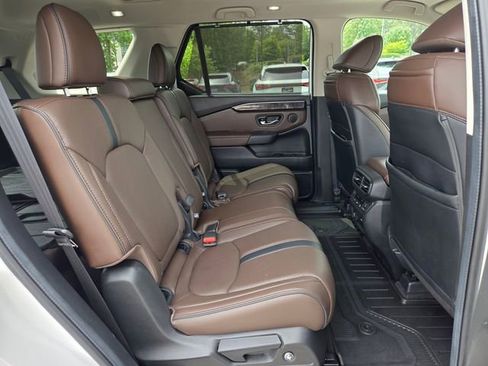 Used 2024 Honda Pilot Elite image 21
