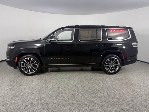 Used 2023 Jeep Grand Wagoneer Series III AWD/4WD image 4