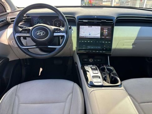 Used 2022 Hyundai Tucson Limited image 11