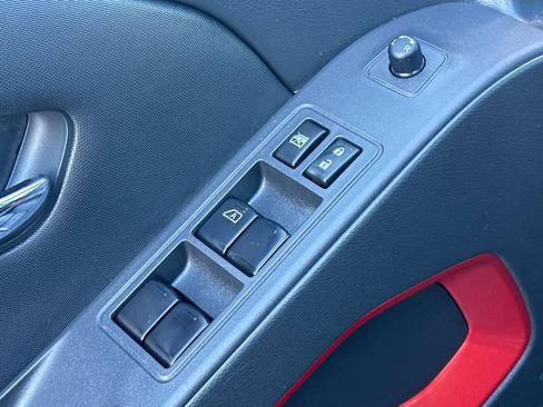 Used 2023 Nissan Frontier PRO-4X w/ Pro-4X Premium Package image 13