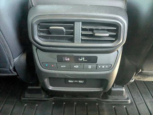 Used 2023 Honda Pilot EX-L image 16