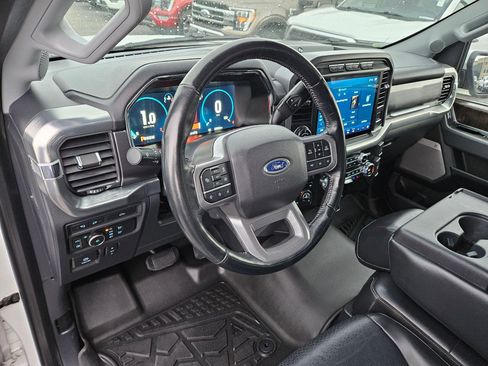 Used 2021 Ford F150 Lariat w/ Equipment Group 501A Mid AWD/4WD image 16