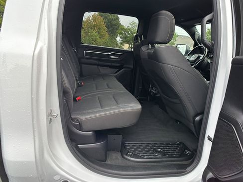 Used 2020 RAM 1500 Big Horn AWD/4WD image 17