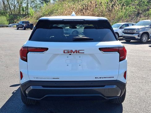 Used 2025 GMC Terrain Elevation image 5