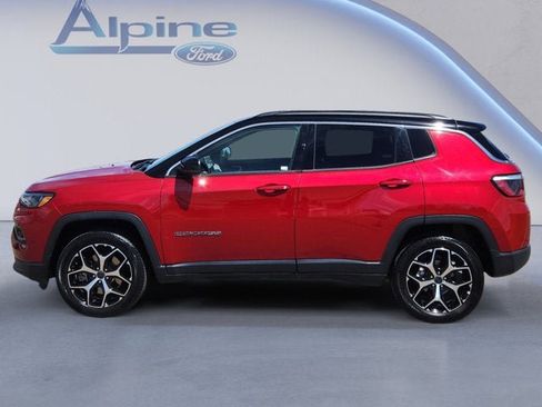 Used 2025 Jeep Compass Limited AWD/4WD image 2