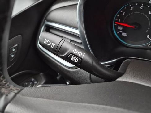 Used 2024 Chevrolet Equinox LT FWD image 21