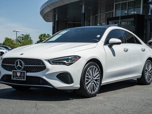 Used 2025 Mercedes-Benz CLA 250 4MATIC image 3