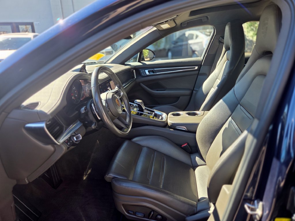 Used 2022 Porsche Panamera 4 Platinum Edition w/ Assistance Package AWD/4WD image 18