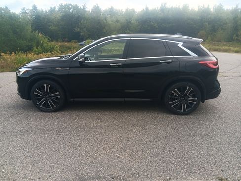Used 2021 INFINITI QX50 Luxe w/ Appearance Package image 8
