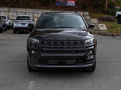 New 2026 Jeep Compass Latitude image 2