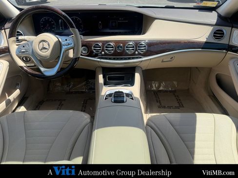 Used 2019 Mercedes-Benz S 560 Sedan image 2