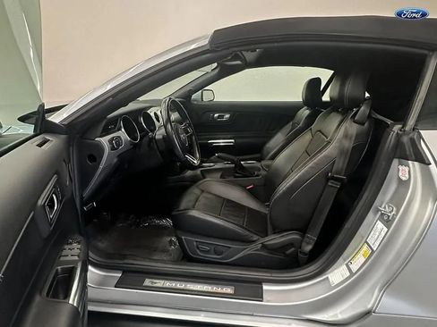 Used 2022 Ford Mustang Premium image 8