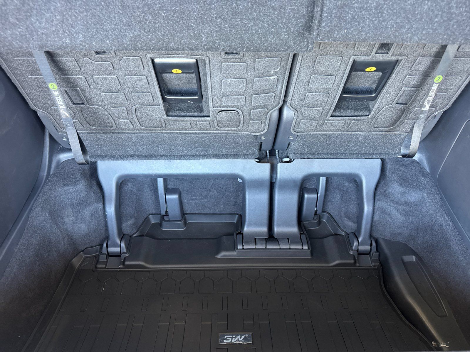 Used 2026 Toyota Sienna Platinum AWD/4WD image 17