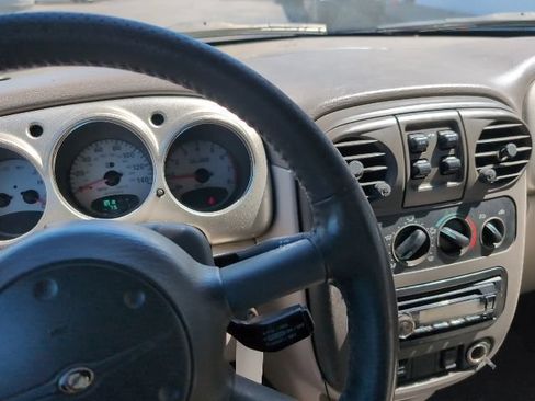 Used 2005 Chrysler PT Cruiser GT FWD image 8
