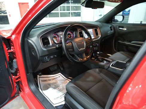 Used 2022 Dodge Charger SXT image 15