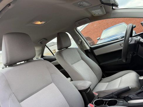 Used 2014 Toyota Corolla LE image 16
