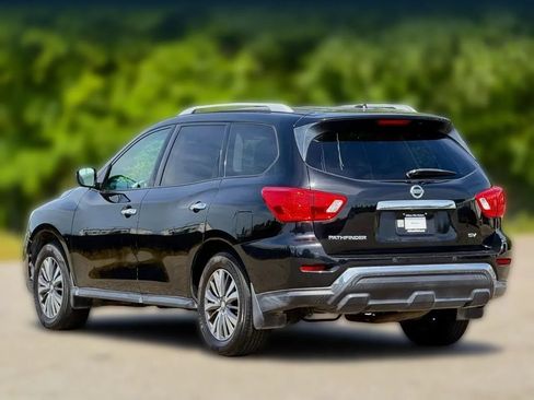 Used 2017 Nissan Pathfinder SV FWD image 10