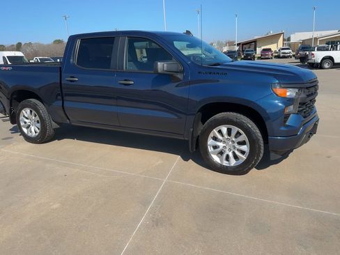 Used 2023 Chevrolet Silverado 1500 Custom w/ LPO, Dark Essentials Package image 3