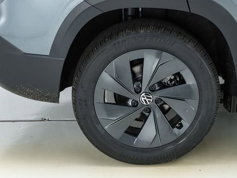 New 2026 Volkswagen Taos S image 13