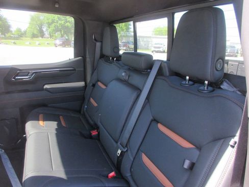 New 2026 GMC Sierra 1500 AT4 AWD/4WD image 14