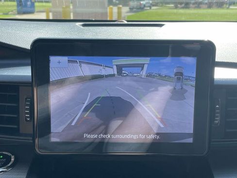 Certified 2020 Ford Explorer XLT image 19