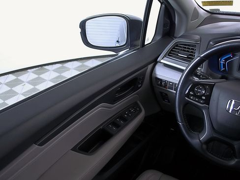 Used 2019 Honda Odyssey EX-L image 21