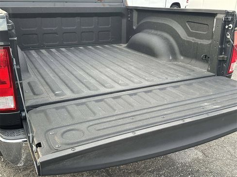 Used 2018 RAM 1500 Big Horn image 11