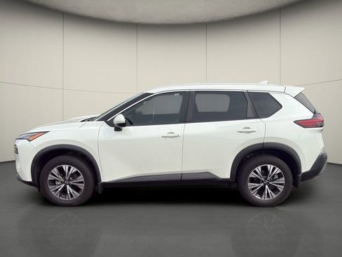 Used 2022 Nissan Rogue SV FWD image 4
