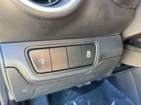 Used 2023 Kia Forte LXS image 22