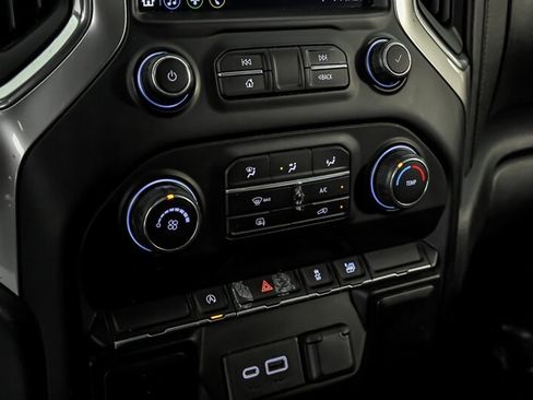 Used 2020 Chevrolet Silverado 1500 LT RWD image 24