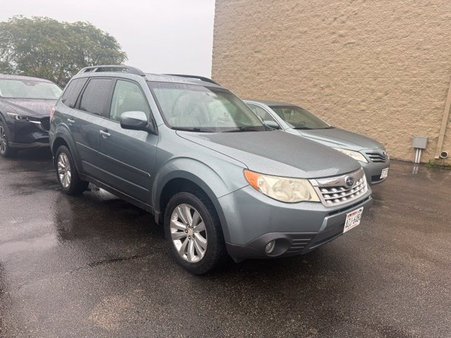 Used 2011 Subaru Forester 2.5X Limited w/ Popular Equipment Group 4B AWD/4WD image 2