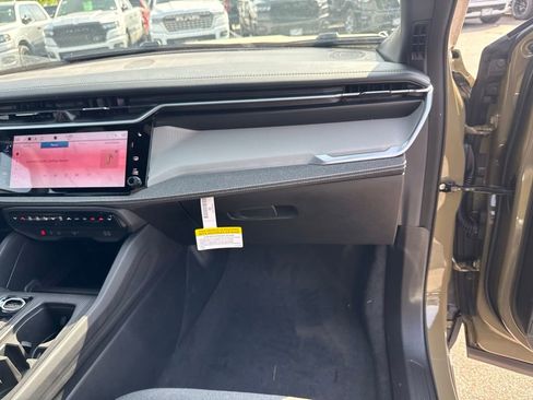New 2026 Jeep Cherokee Laredo AWD/4WD image 27